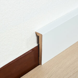 Couvre plinthe blanche à peindre 110 mm (MDF)