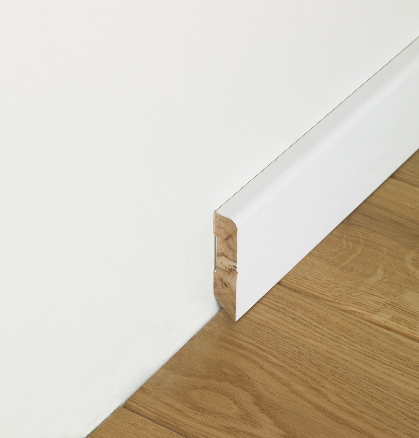 Plinthe blanche à peindre arrondi 80 mm (BOIS)